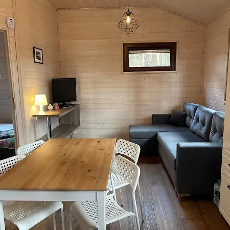 Schadzka W Dwunastce Z Widokiem Na Jezioro * Борск