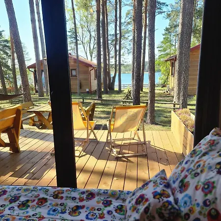 Schadzka W Dwunastce Z Widokiem Na Jezioro Borsk