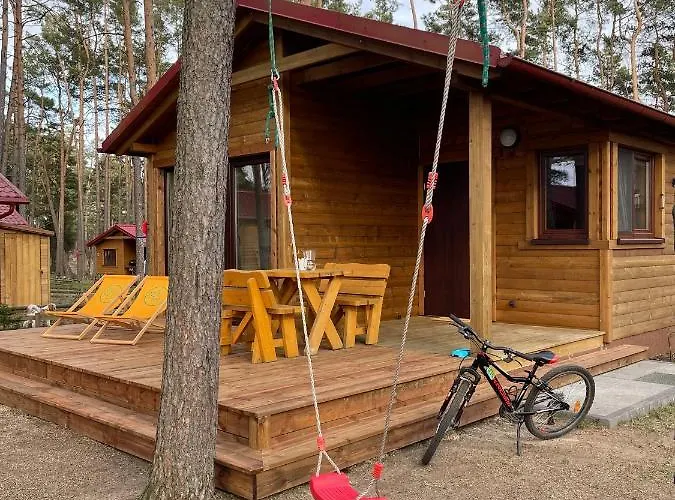 Schadzka W Dwunastce Z Widokiem Na Jezioro * Борск