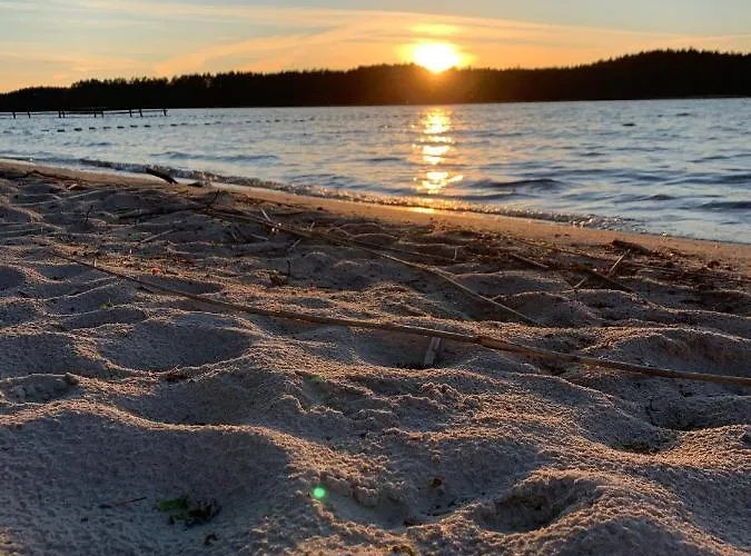 Дом отдыха Schadzka W Dwunastce Z Widokiem Na Jezioro