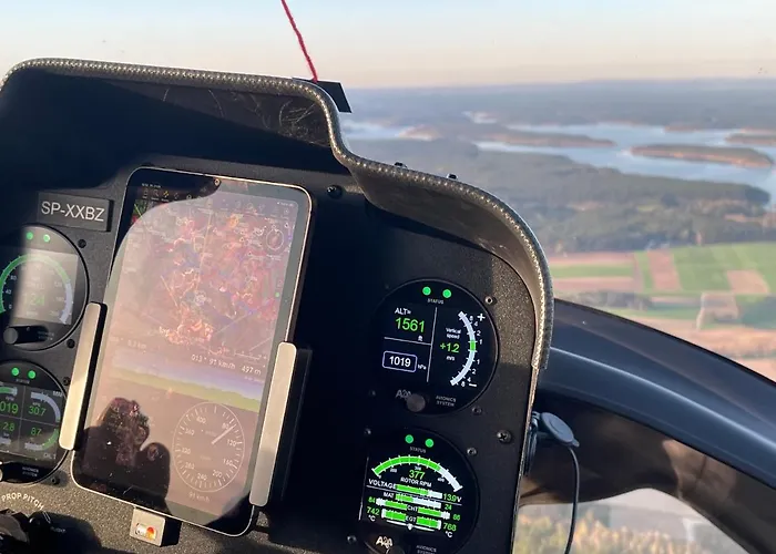 Schadzka W Dwunastce Z Widokiem Na Jezioro *