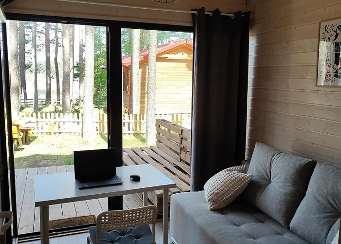 Schadzka W Dwunastce Z Widokiem Na Jezioro *